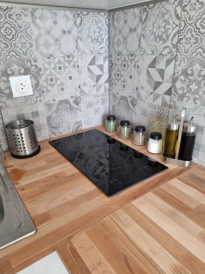 Апартаменты Studio Cabine Refait A Neuf A 3 Minutes A Pied De La Plage Ле-Гро-дю-Руа Экстерьер фото